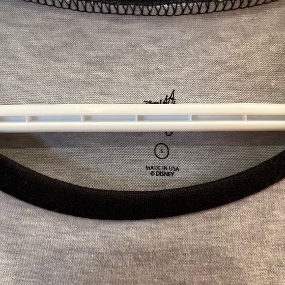 Disney Park Authentic tank top, size small, excellent condition - Picture 3 of 3